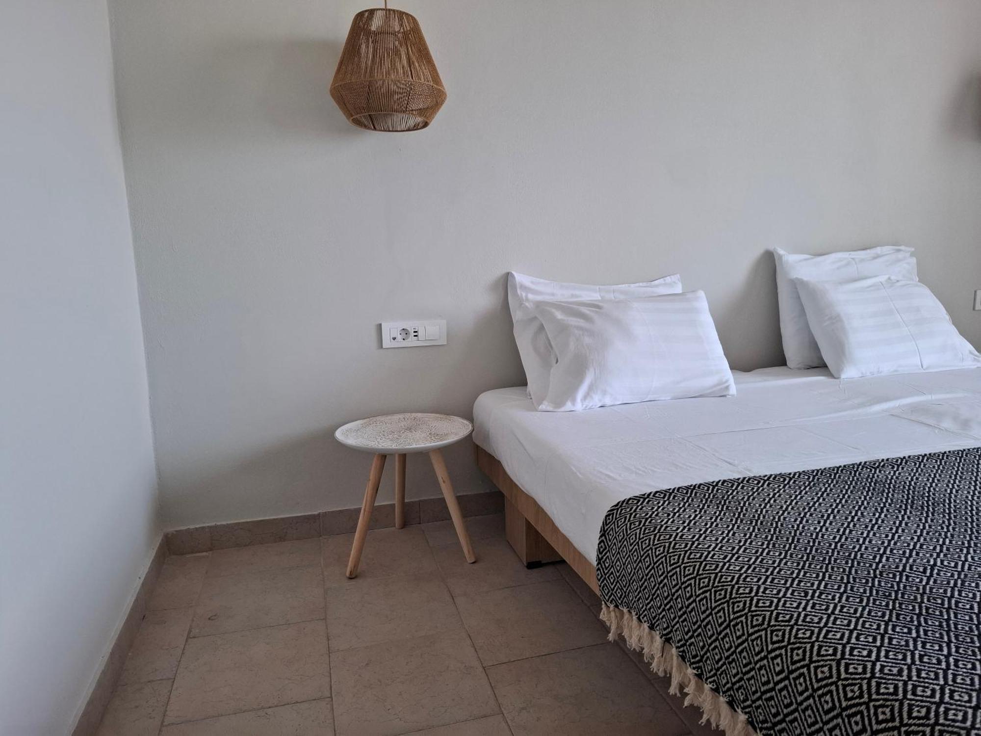 Platon Aparthotel